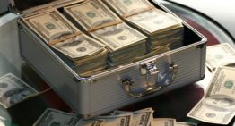 Charlie Munger: The First $100,000 is a B*tch